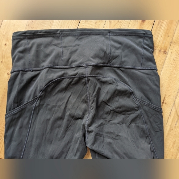 Lululemon Fast and Free High-Rise Tight 25", dark olive leggings - Picture 3 of 5